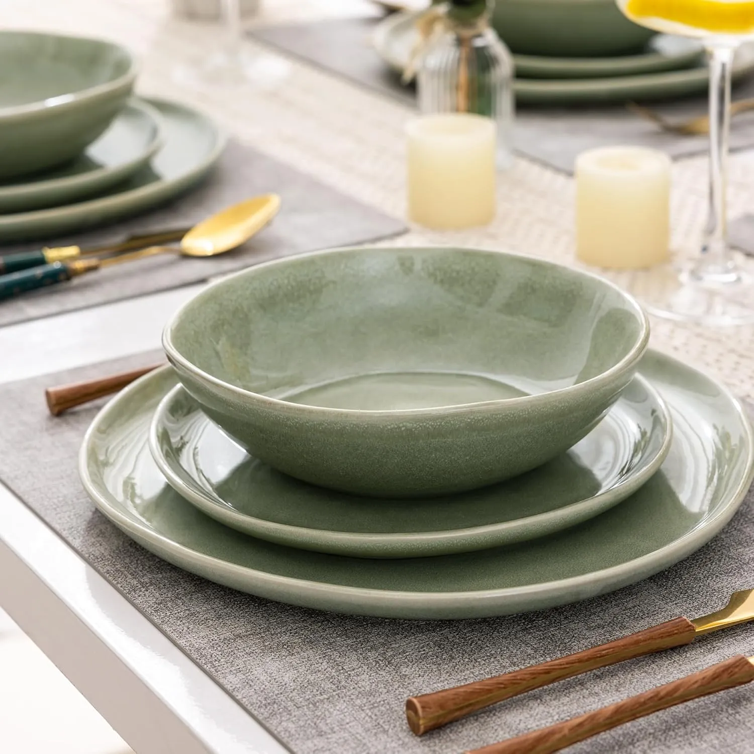 AmorArc Ceramic Dinnerware Sets,Handmade Reactive Glaze Stoneware Plates and Bowls Set,Highly Chip and Crack Resistant | Dishwasher & Microwave Safe,Service for 6 (18pc)