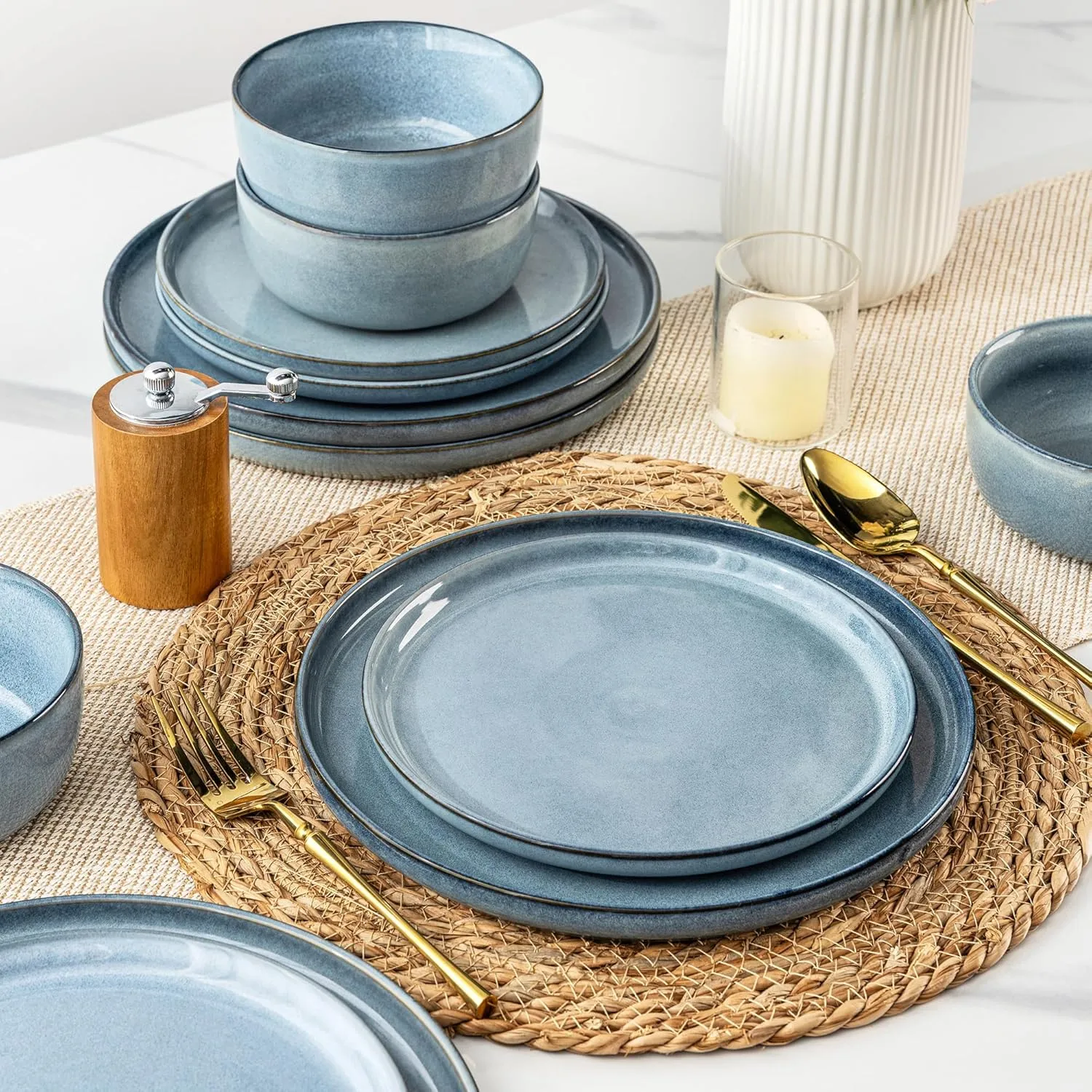 AmorArc Stoneware Dinnerware Sets for 6,Round Reactive Glaze Ceramic Plates and Bowls Set,Highly Chip and Crack Resistant | Dishwasher & Microwave Safe Dishes Set,Service for 6 (18pc)