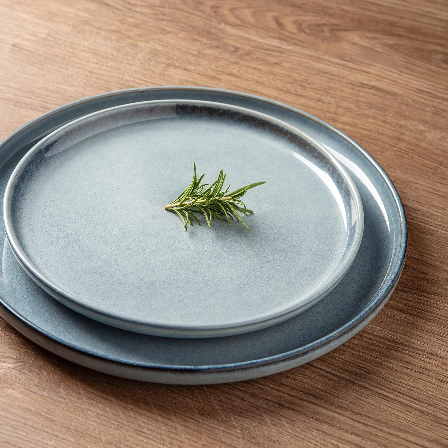 AmorArc Stoneware Dinnerware Sets for 6,Round Reactive Glaze Ceramic Plates and Bowls Set,Highly Chip and Crack Resistant | Dishwasher & Microwave Safe Dishes Set,Service for 6 (18pc)