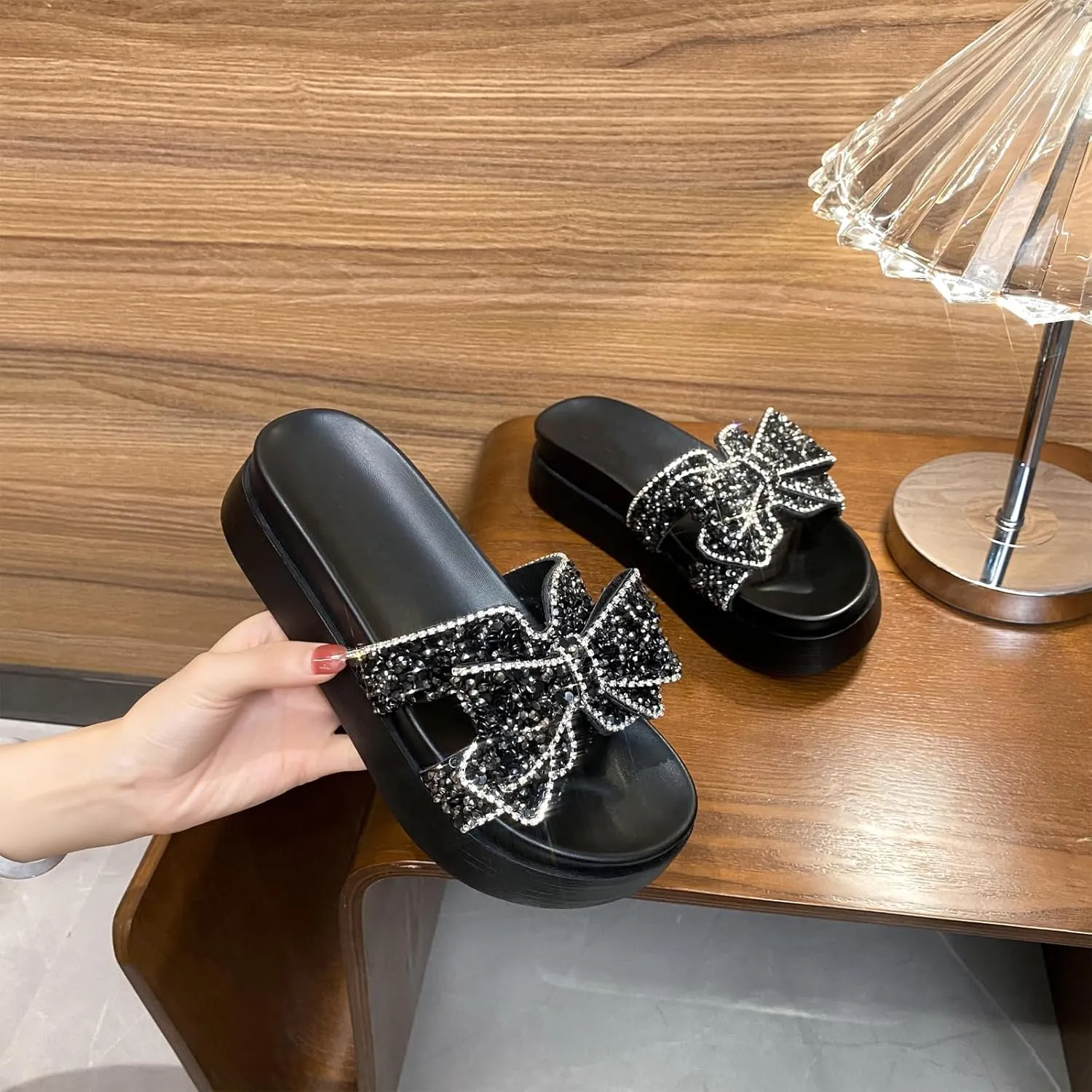 Bow Rhinestones Platform Slides Sandals for Women Sparkle Pearl Slip-on Open Toe Comfort Soft Sole Home Outdoor Beach Slipper