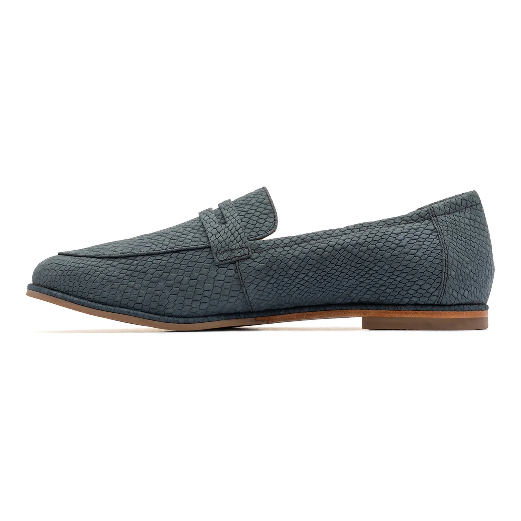 Strada Loafer