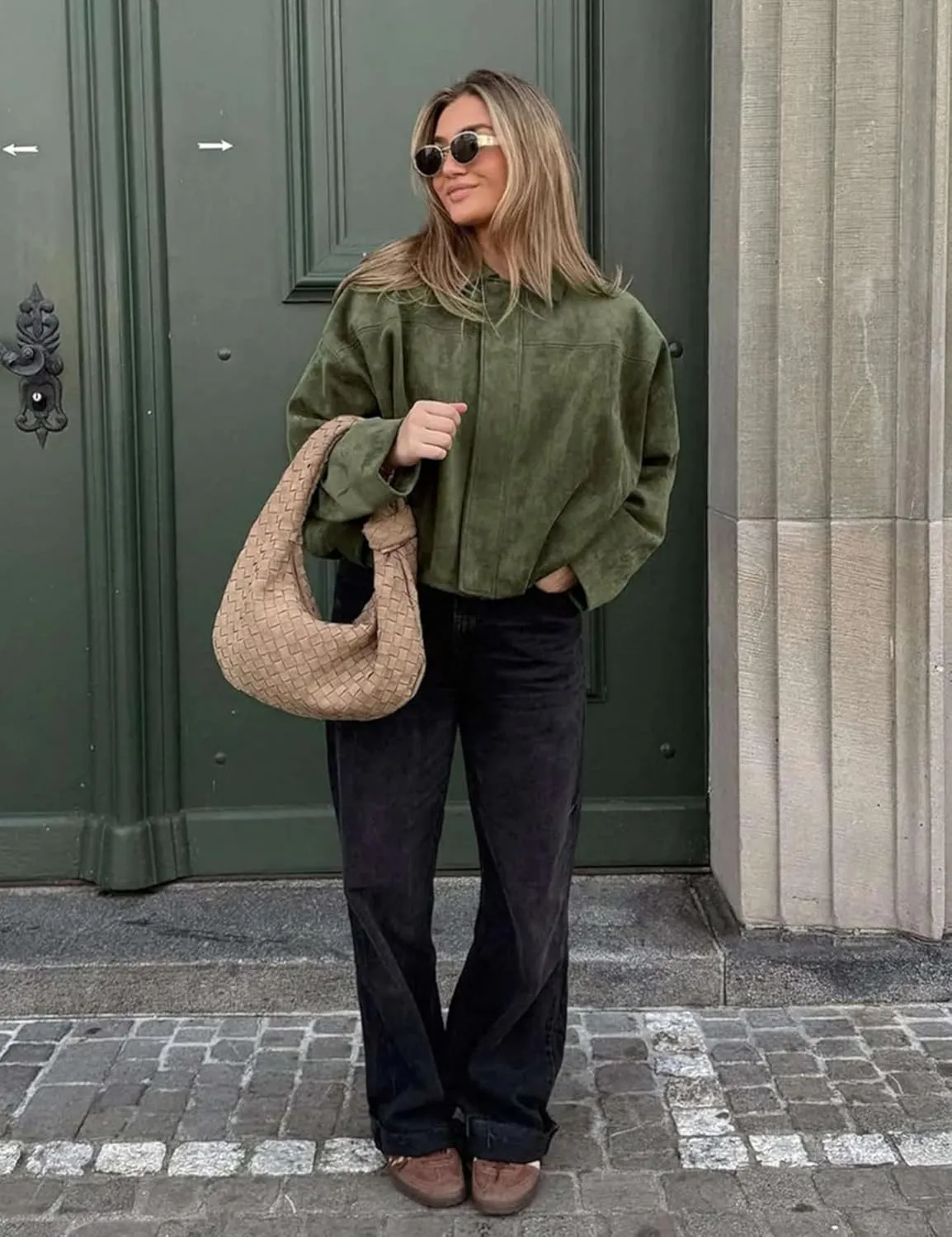 Women's Cropped Faux Suede Bomber Jacket Fall Casual Oversized Shacket Coat Long Sleeve Trendy Outerwear