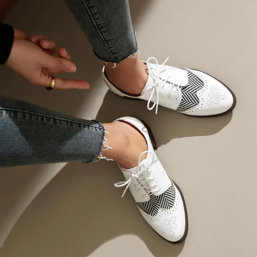 Women's Flat Low Heel Saddle Oxford Shoes Two Toned Wingtip Perforated Lace Up School Uniform Oxfords Brogues