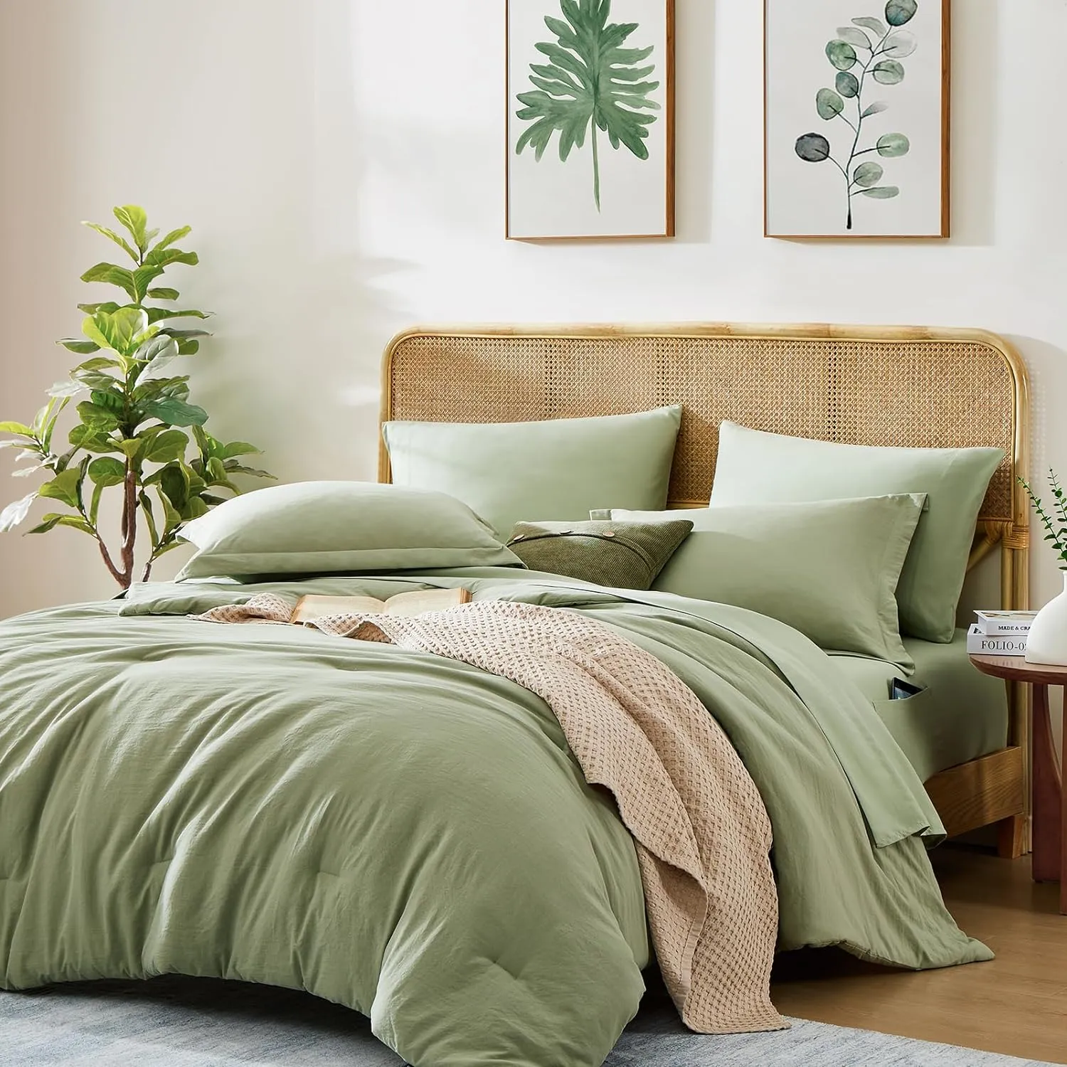WRENSONGE Twin Comforter Set- 5 Pieces Sage Green Bed in a Bag, All Season Twin XL Bedding Sets with 1 Fitted Sheet, 1 Flat Sheet, 1 Pillow Sham and 1 Pillowcase